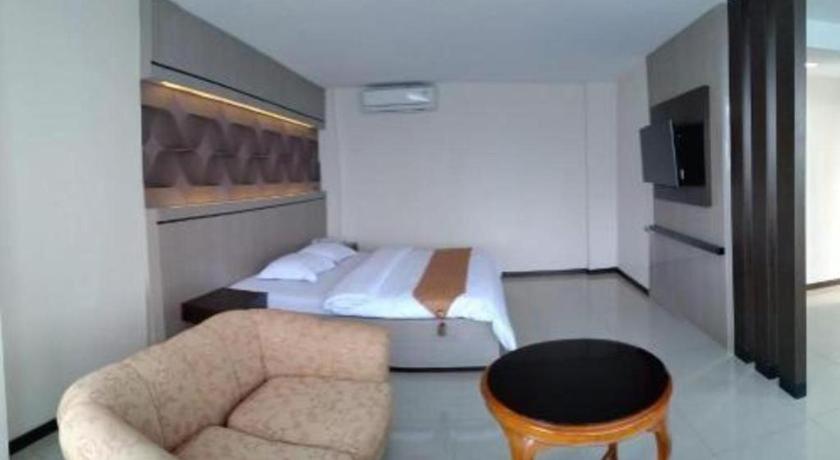 Alexander Hotel Tegal Tegal (Central Java) Exterior foto