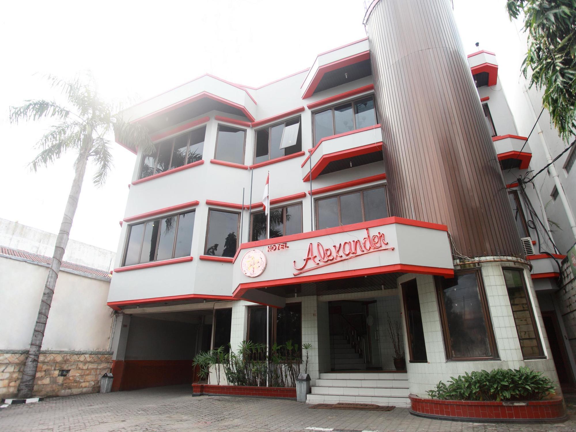 Alexander Hotel Tegal Tegal  Exterior foto